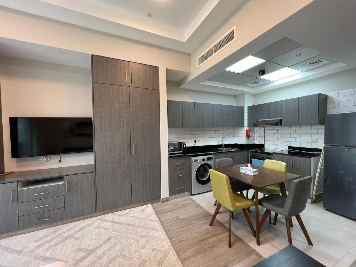 Penrose Place Dubai Jvc Luaran gambar